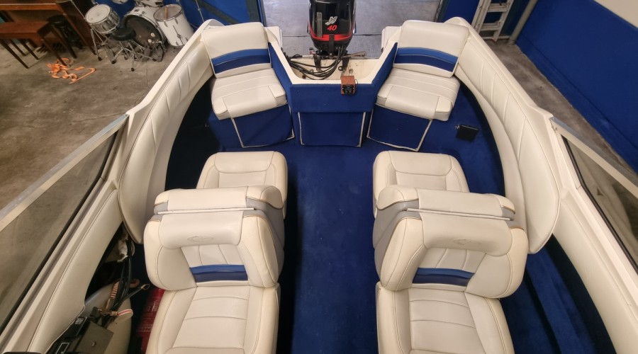 Campion Allante 485 CD met Mercury 40pk en trailer