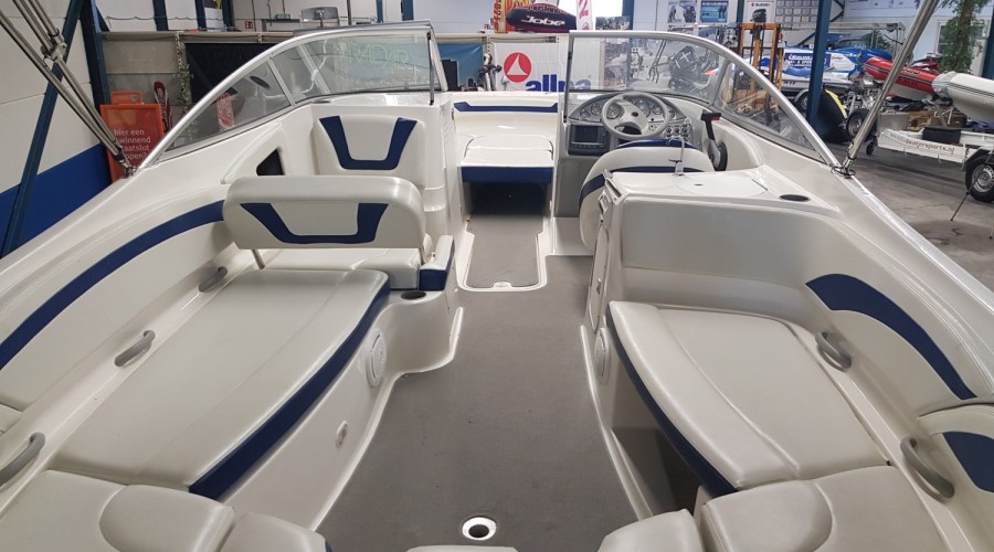 Bayliner 249 Sundeck