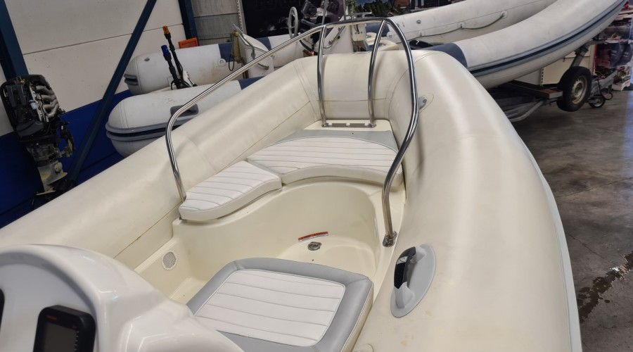 Zodiac Yachtline 470 DeLuxe