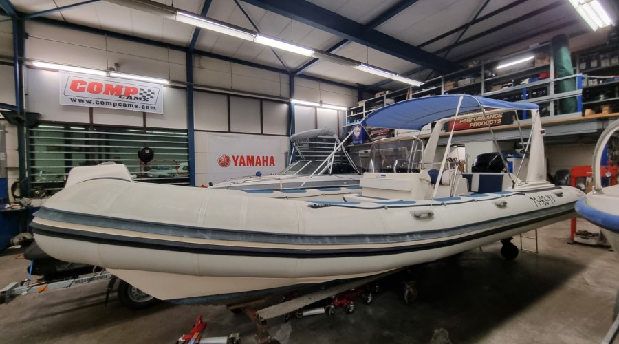 Valiant Vanguard 750 RIB