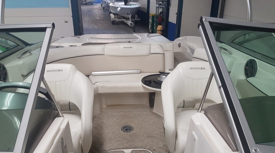 Rinker 226 Captiva R1