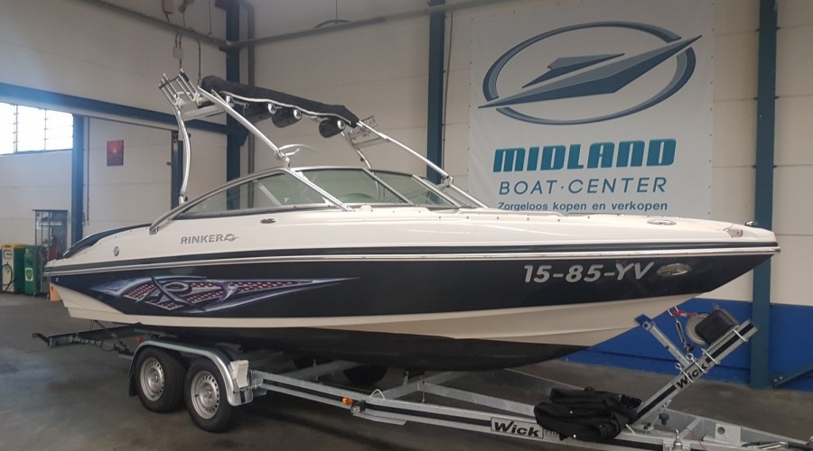 Rinker 226 Captiva R1