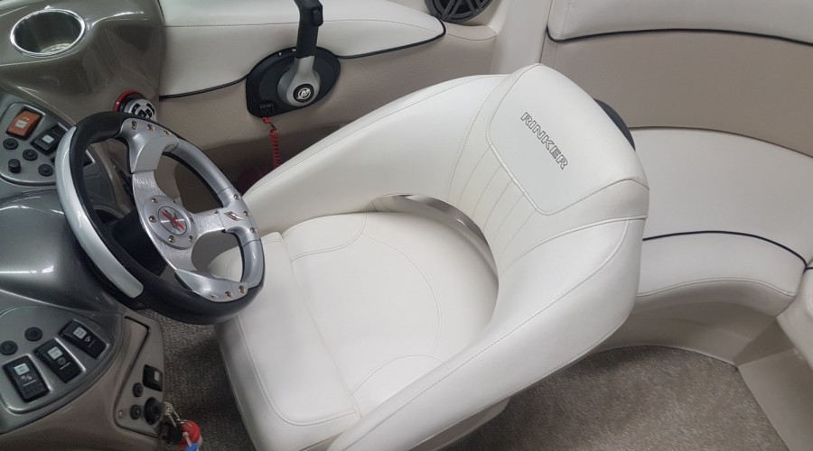 Rinker 226 Captiva R1