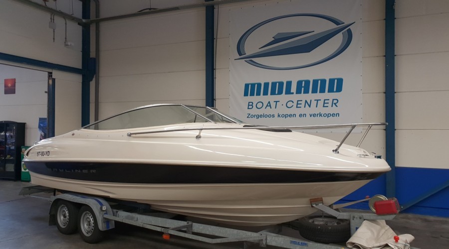 Zeer nette Bayliner 2052 LS Capri cuddy uit 1999