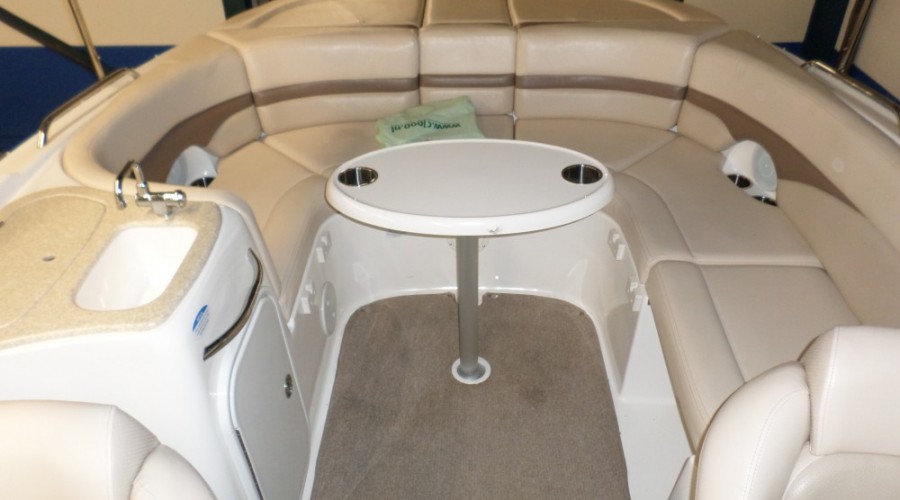 Chaparral 256 SSi bowrider